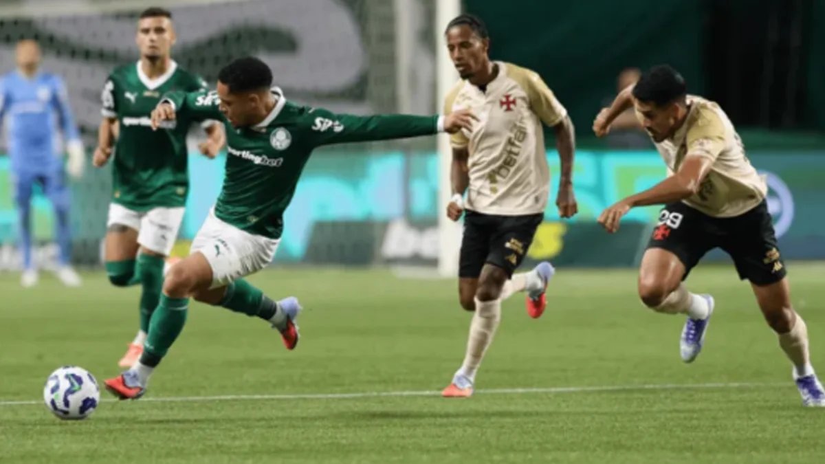 Vasco x Palmeiras: Cruz-Maltino estreia Renato Gaúcho contra o líder invicto do Brasileirão