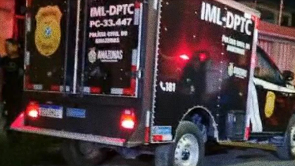 Motociclista Ellen Cristina morre em acidente na Torquato Tapajós e filha fica ferida