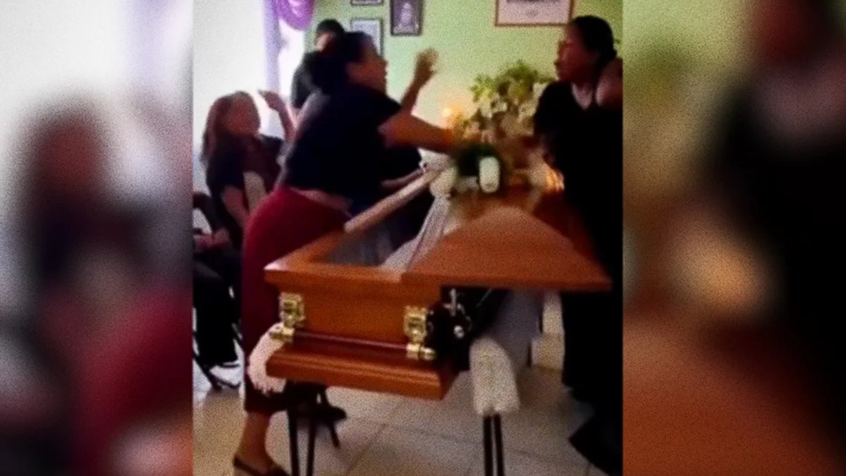 VÍDEO: Funeral com pancadaria após traição do morto