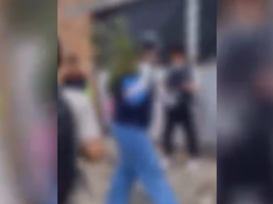 VÍDEO: aluna de 13 anos denuncia bullying e ataques com ovos e lixo em escola de Manaus